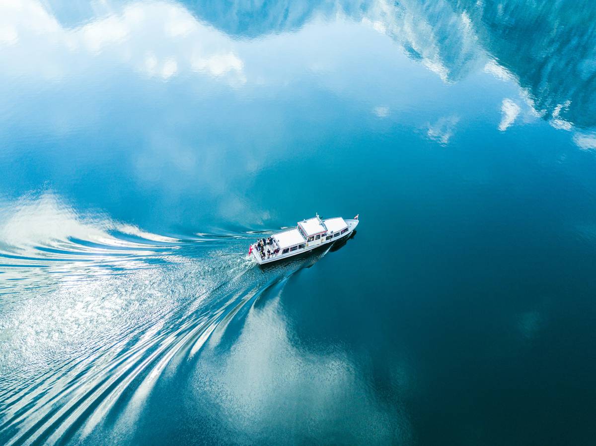 A boat going to Hallstatt