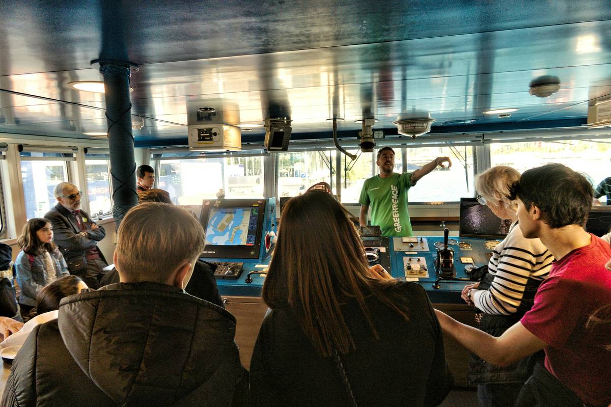Elite Marine Insurance FAQs: What Every Yacht Charterer *Actually* Needs to Know (Before You Set Sail)