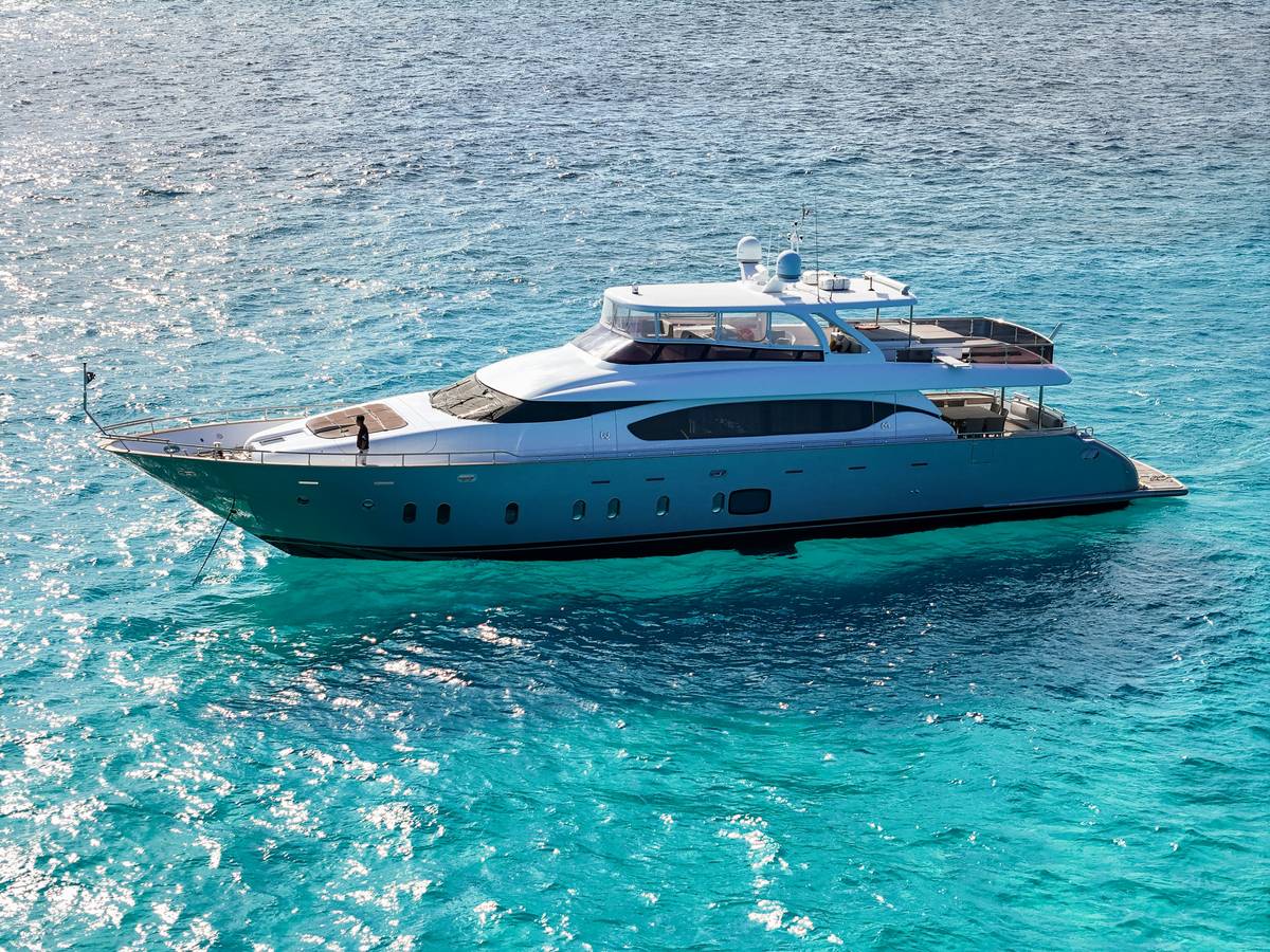 satellite map showing yacht route with elite boat coverage options active